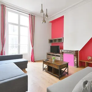 Appartement Quartier Place Des Vosges, Paris
